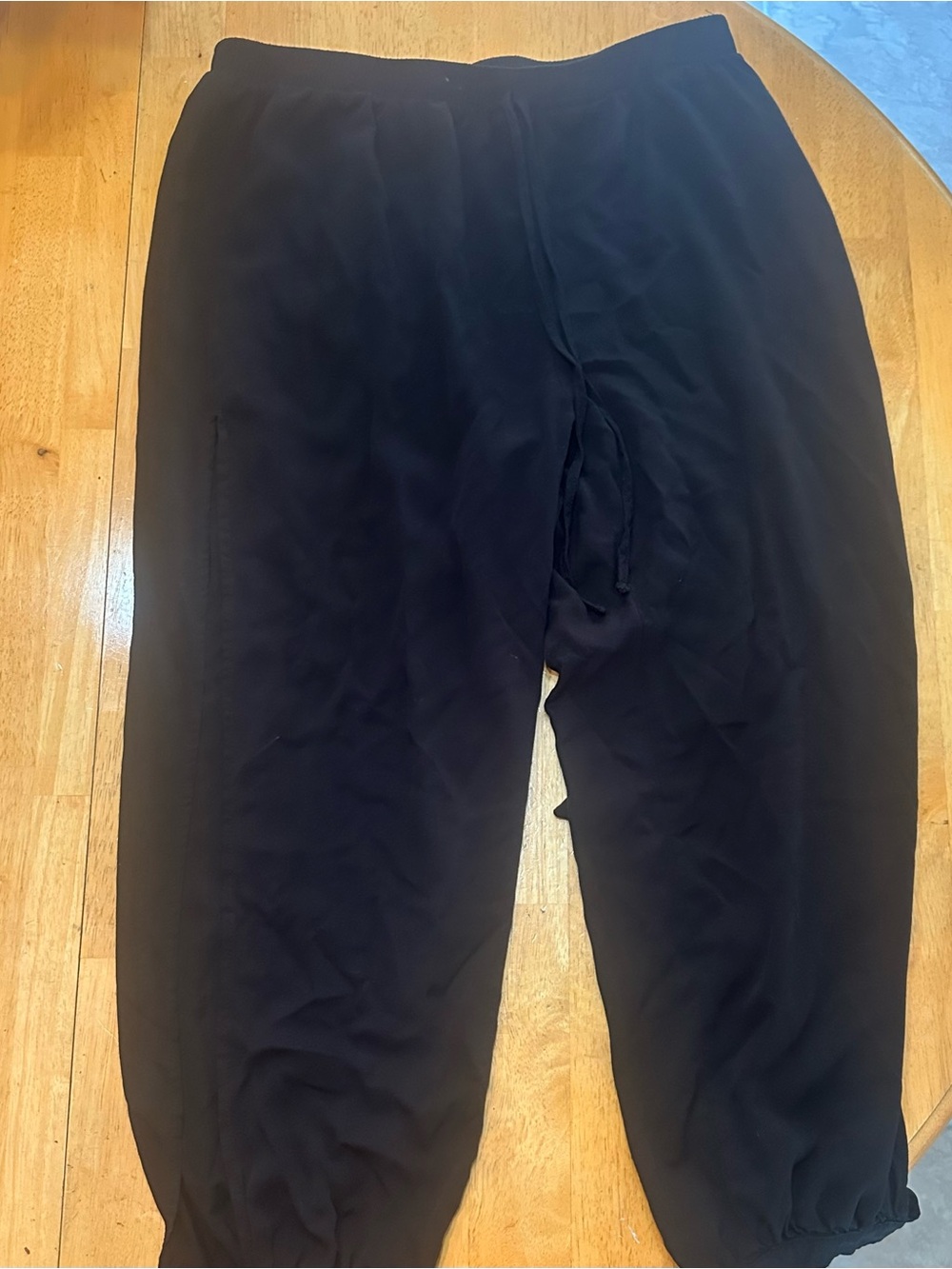 SHEIN Black Women's Jogger Capris with Drawstring